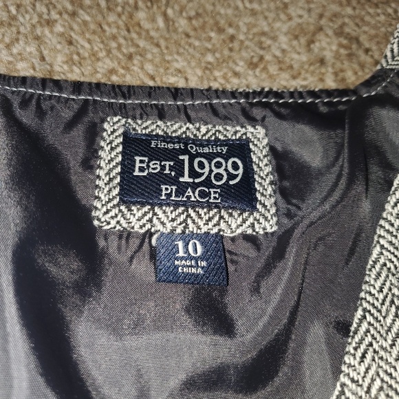 Adorable! Childrens place size 10 vest - Picture 2 of 2